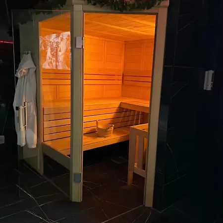 Aqualyspa 住宿加早餐酒店 Hautmont